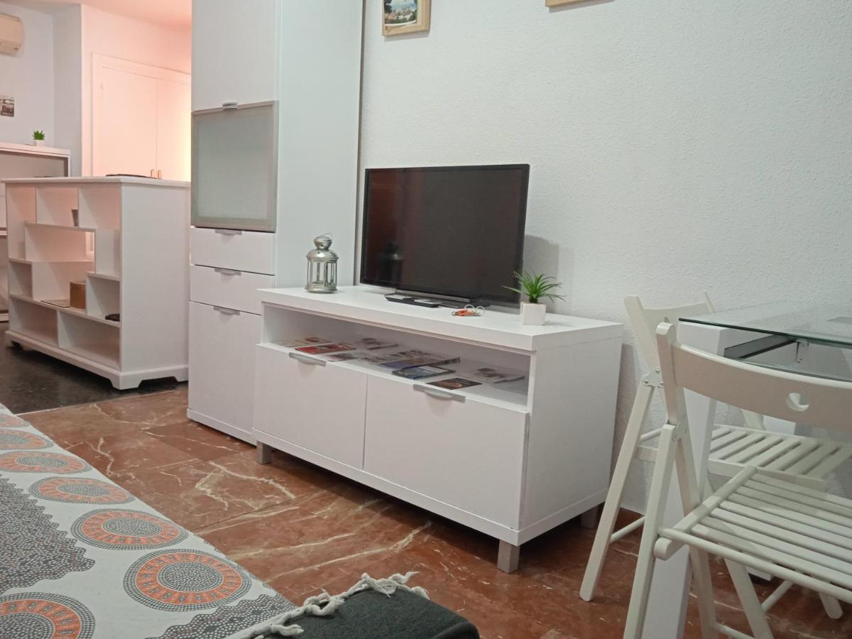 Apartamento Con Encanto 'Larios Studio' Apartment Malaga Exterior photo